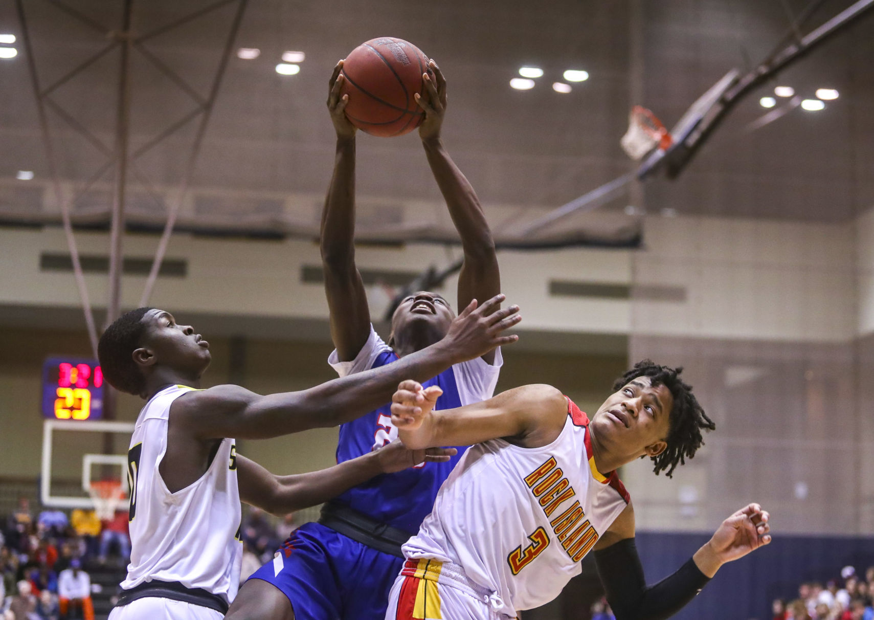 031819-qct-spt-seniorhoops-b002